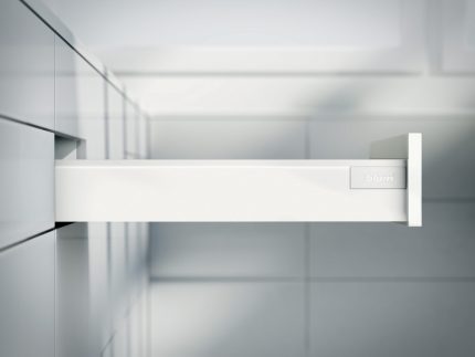 Blum Silk White TANDEMBOX Antaro With BLUMOTION Drawer - Height M (83 mm)