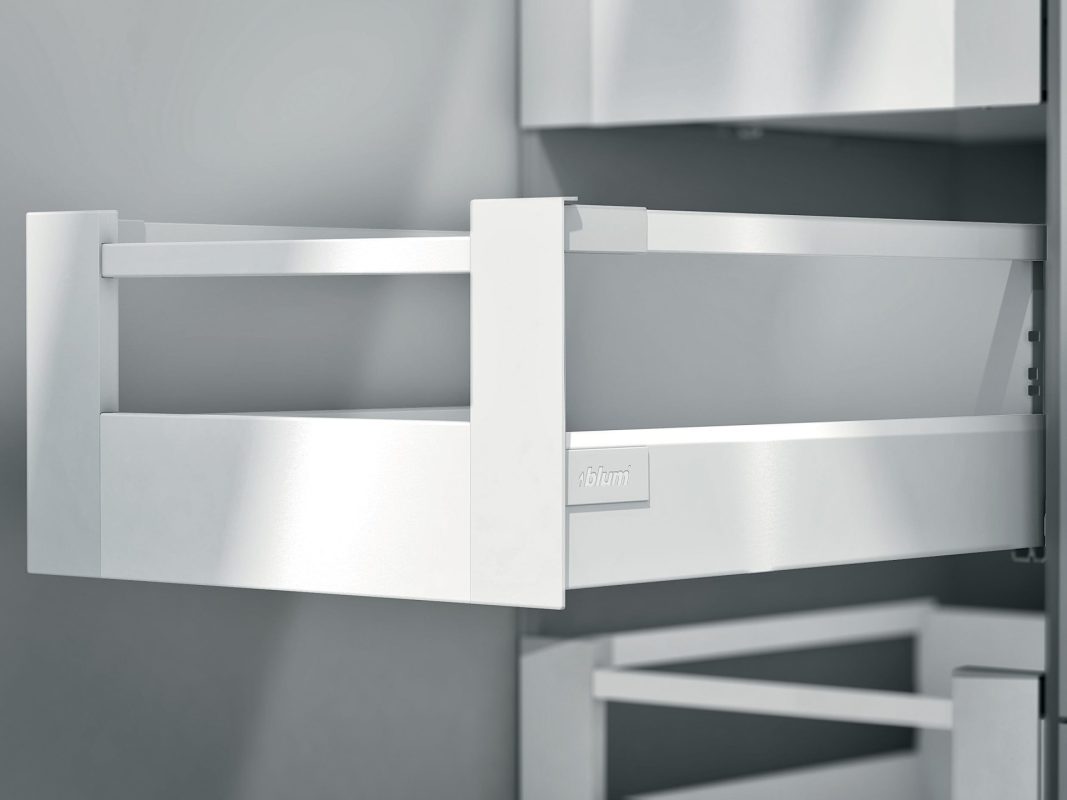 Blum Silk White TANDEMBOX Antaro With BLUMOTION Inner Pull-Out - Height D (203 mm)