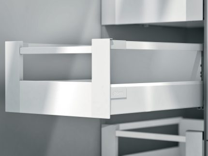 Blum Silk White TANDEMBOX Antaro With BLUMOTION Inner Pull-Out - Height D (203 mm)