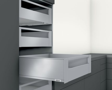 Blum Orion Grey Matt LEGRABOX Pure 40 Kg Capacity Inner Drawer With Gallery - Height C (177 mm)