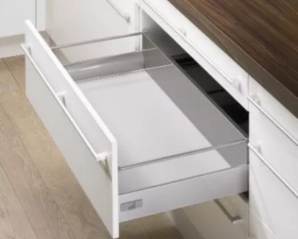 Hettich-InnoTech-470-mm-Pot-Pan-Drawer-Set