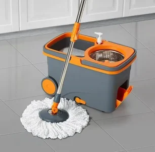 Mops